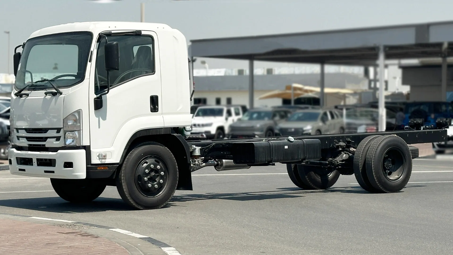 8.3L 33N CHASSIS MT - Image 1