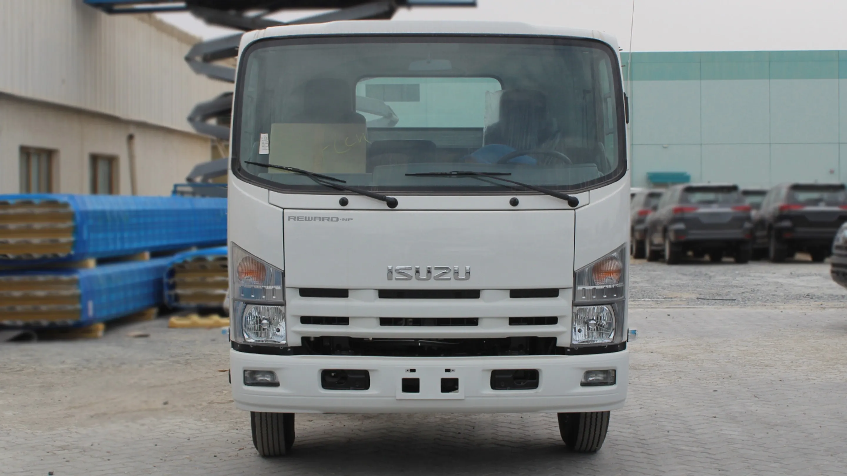 4570 cc TRUCK CAB CHASSIS 4X2 DIESEL MT - Image 5