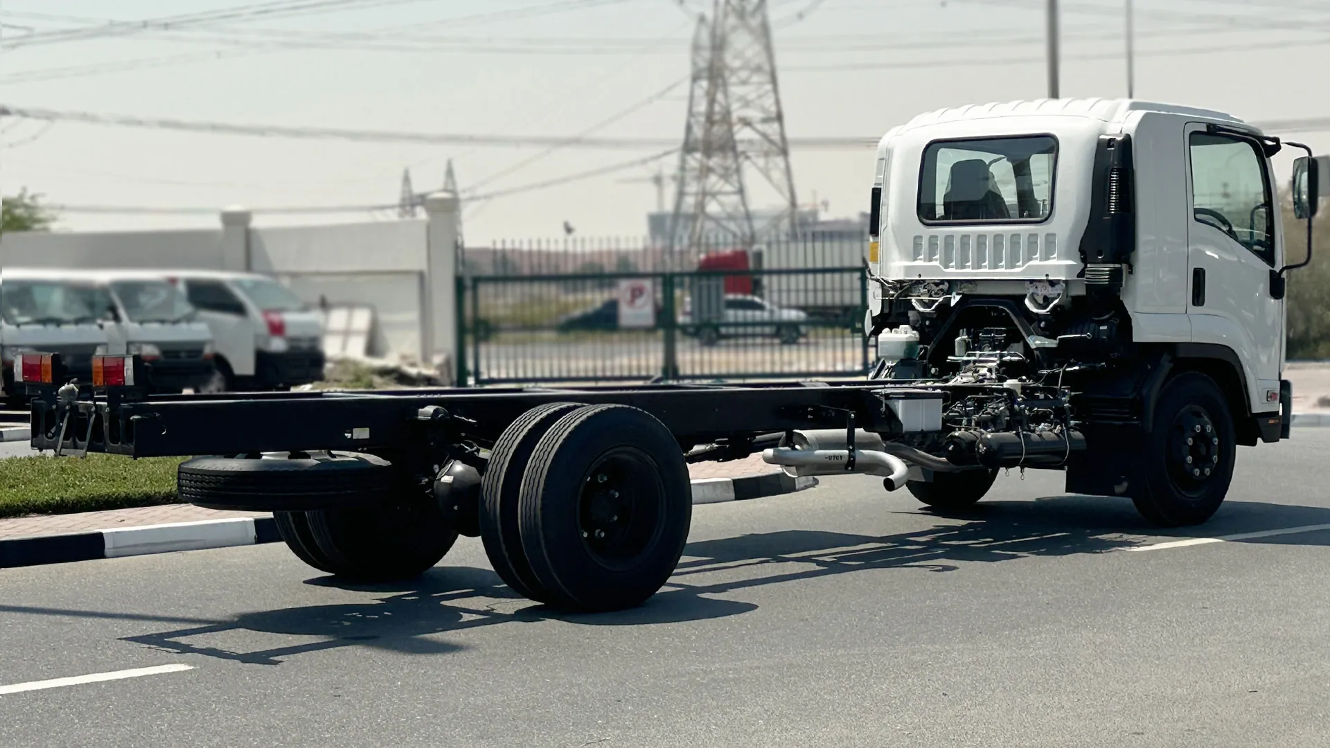 8.3L 33N CHASSIS MT - Image 4