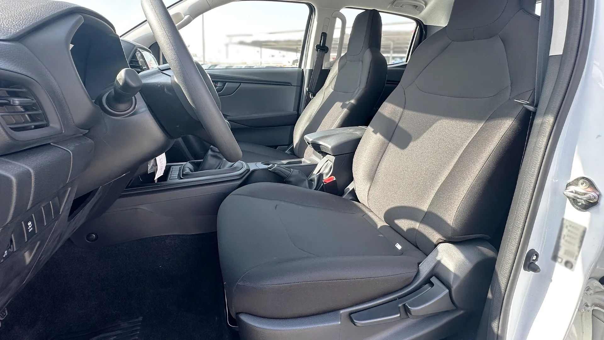 1.9 Ddi DC 4x4 L PWR A/W MT - Image 9