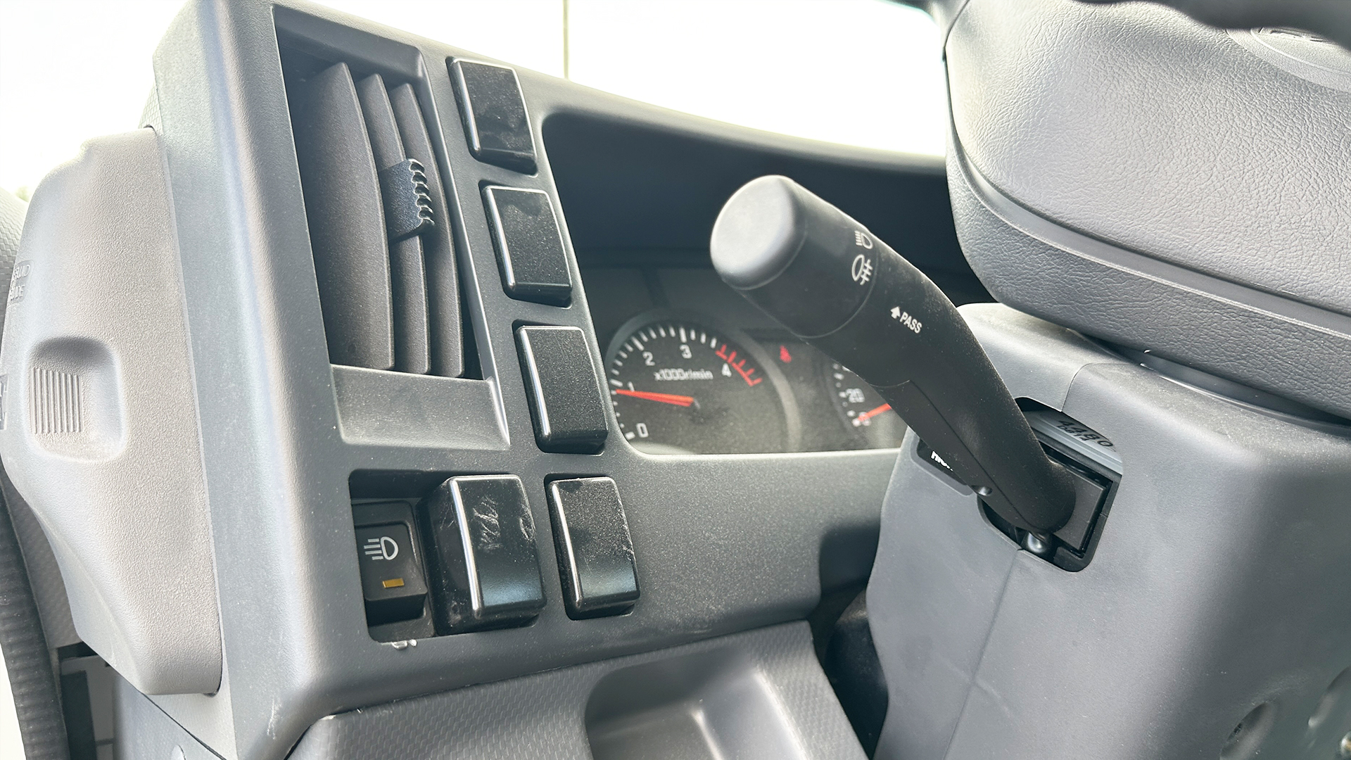 Isuzu Multi Recovery - Image 12