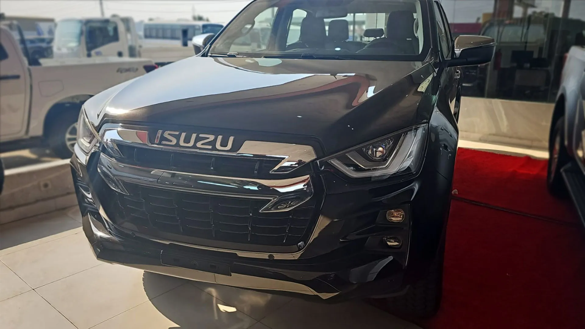 LS 3.0L AT - Image 1