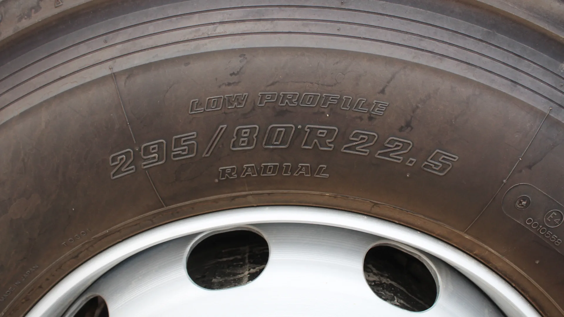 7790 cc 34Q (13 TON) CHASSIS MT - Image 9