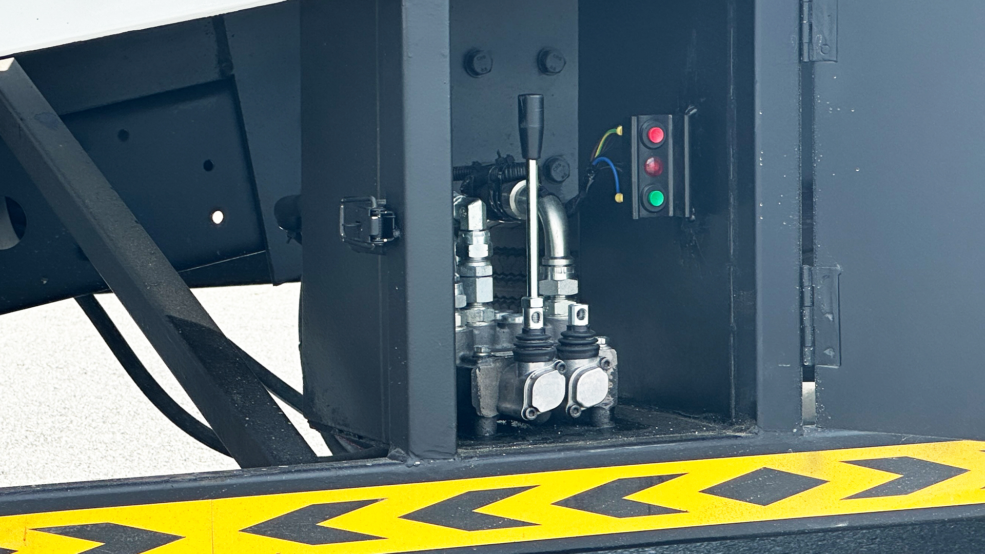 Isuzu Multi Recovery - Image 16
