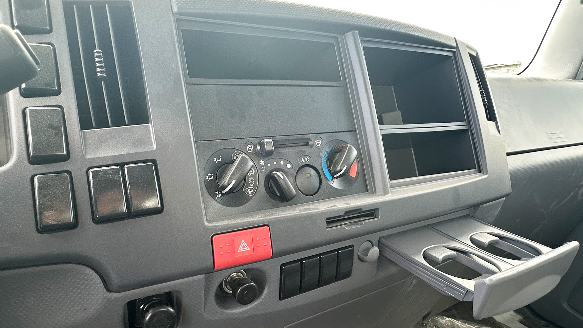 Isuzu Multi Recovery - Image 14
