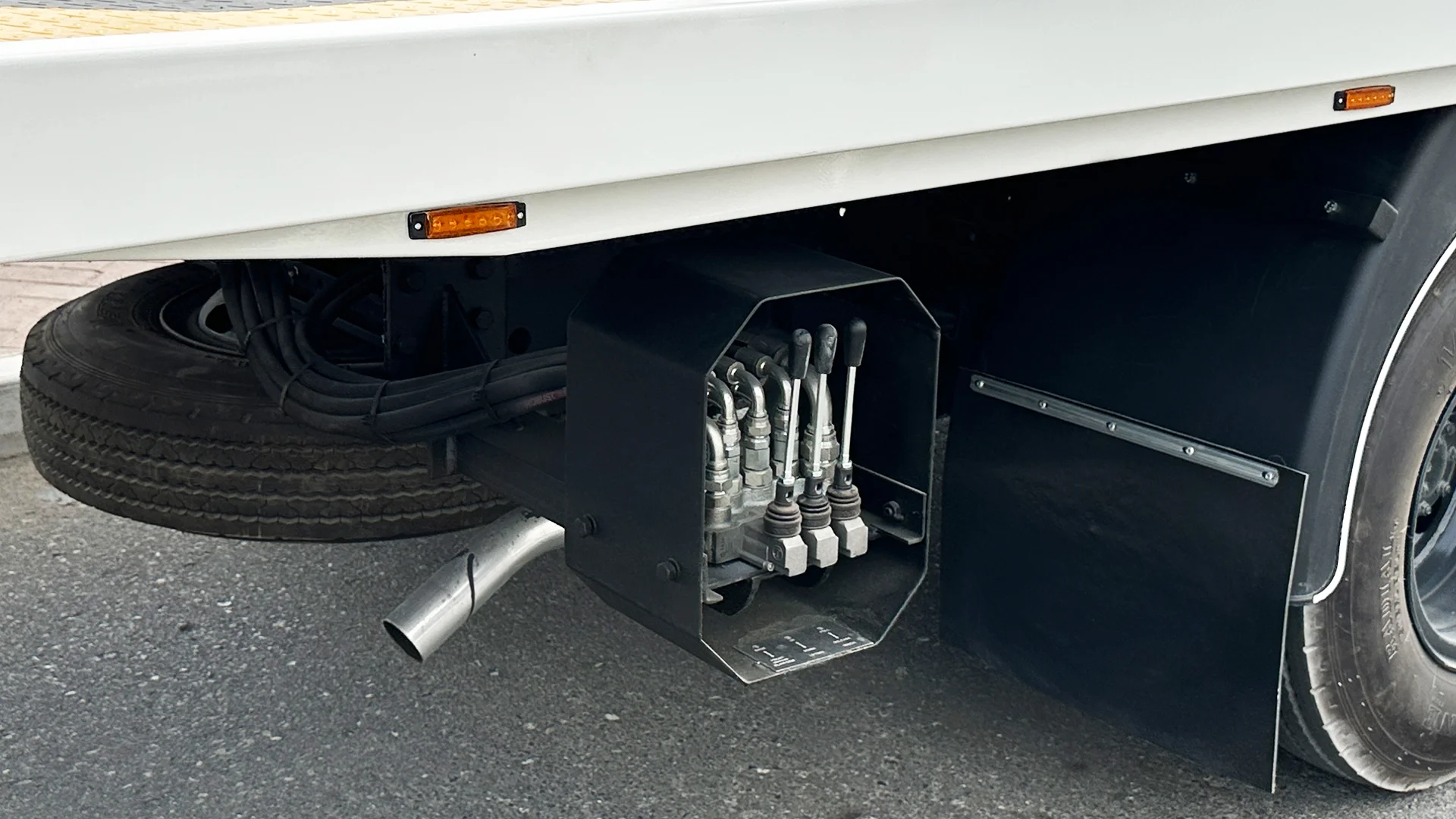 4.6L 5.8m Normal Slide back Recovery MT - Image 14