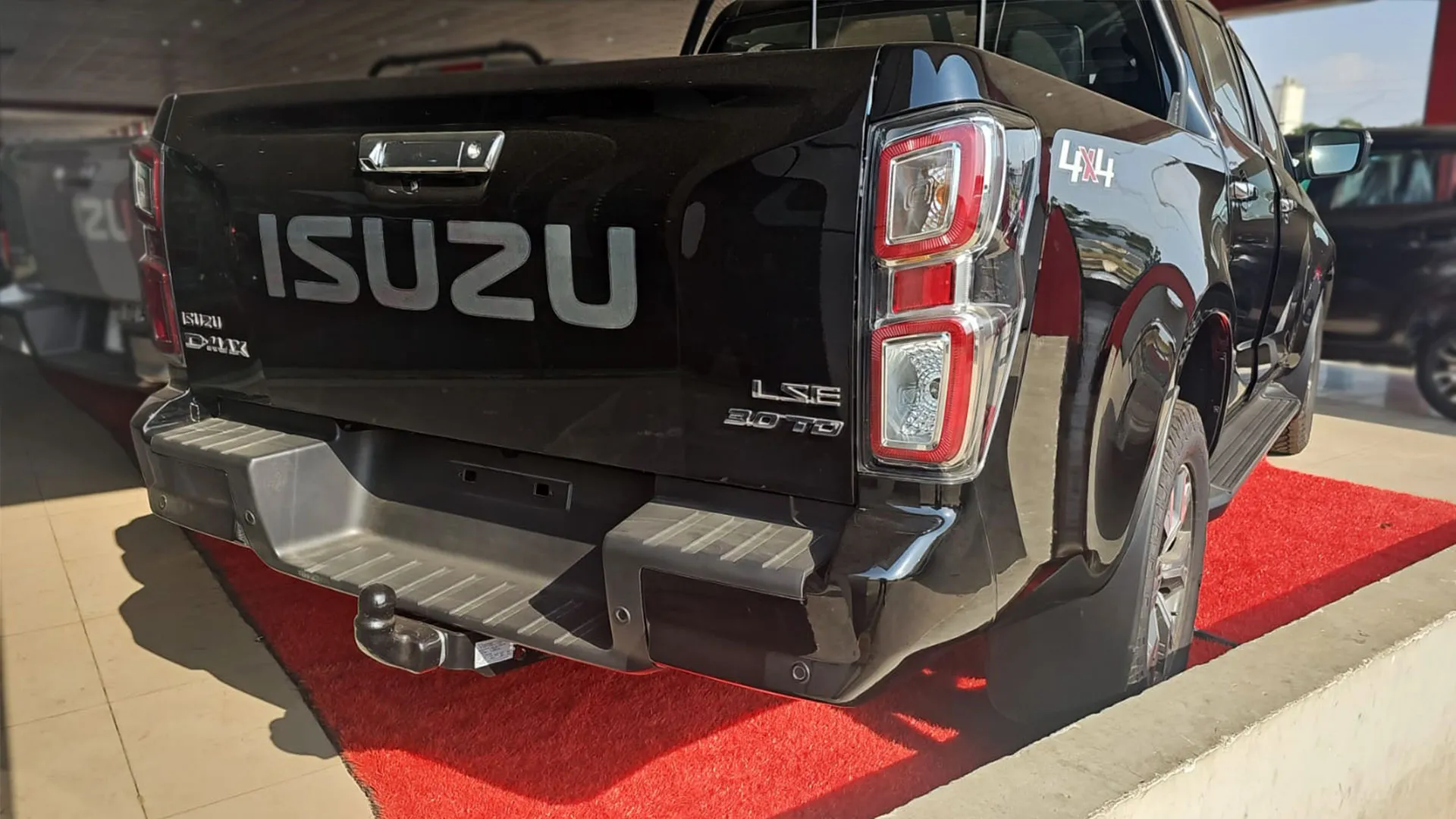 LS 3.0L AT - Image 4