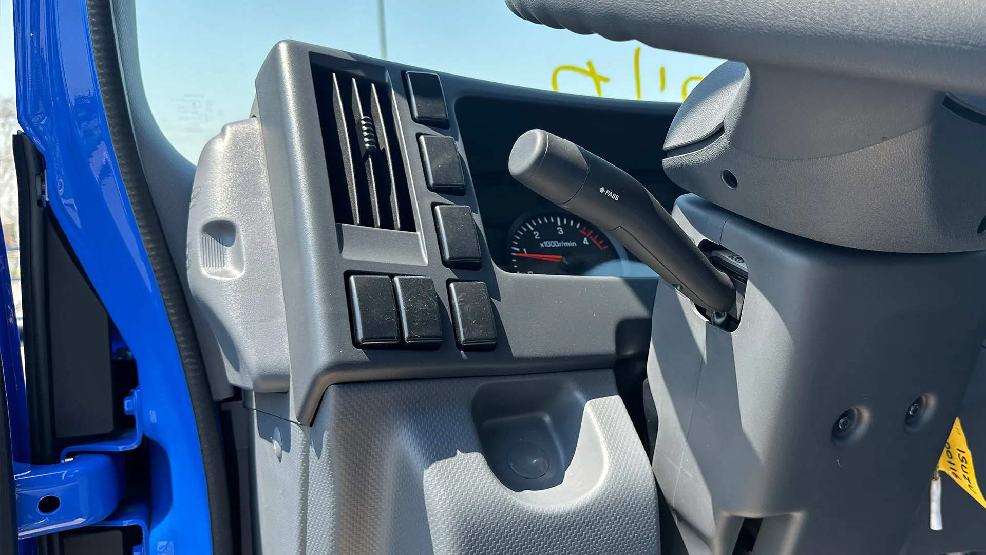 4.6L 71H CHASSIS MT - Image 12