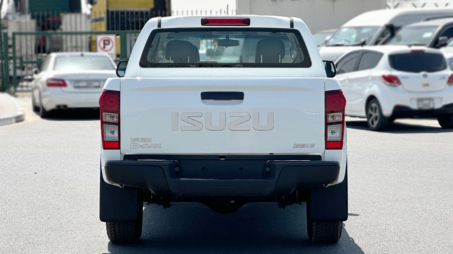 2.5L DC 4X4 PWR A/W ABS Remote MT - Image 3