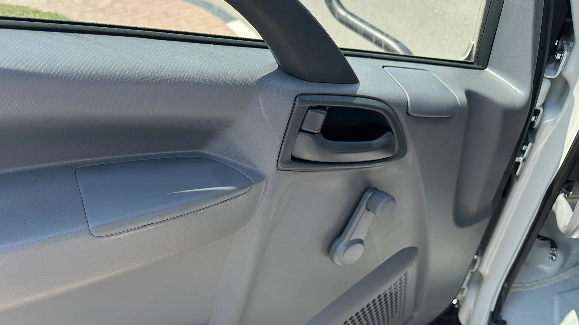 8.3L 33N CHASSIS MT - Image 11