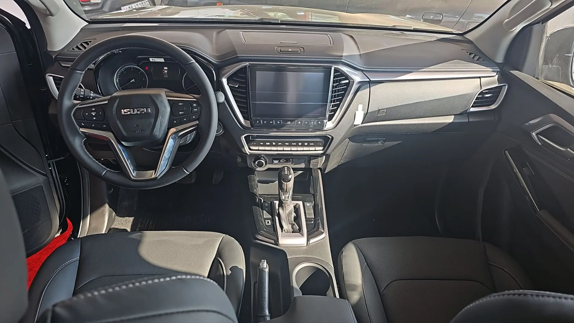 LS 3.0L AT - Image 8